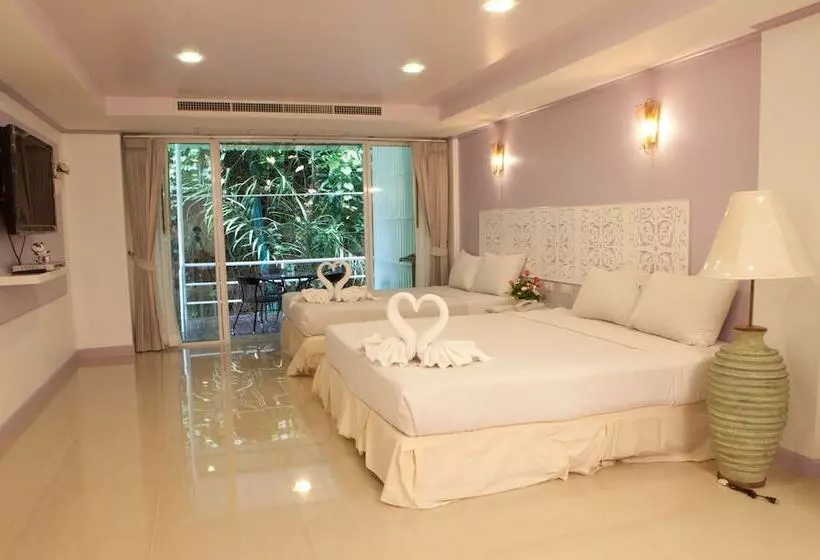 Otel Phranang Place  Sha Extra