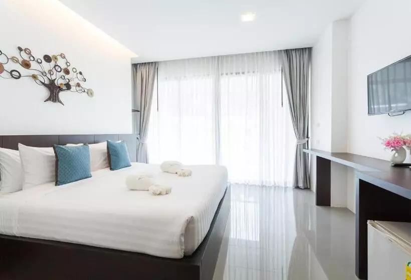 Otel Phranang Place  Sha Extra