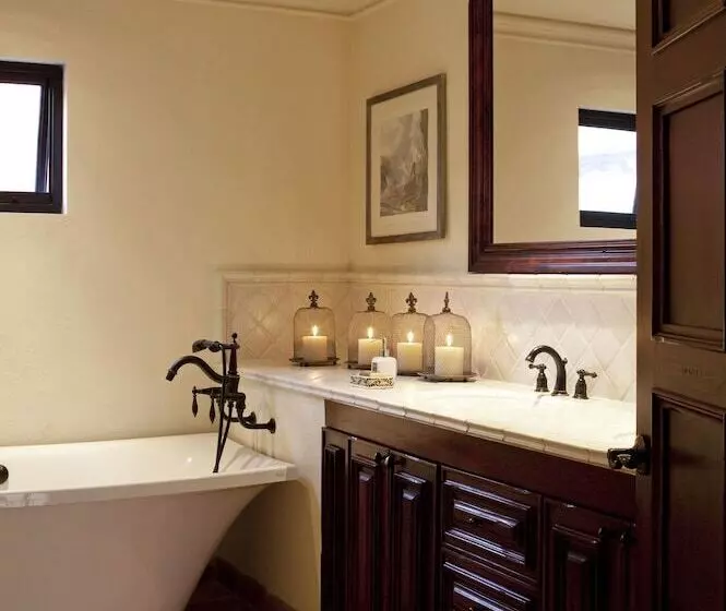 هتل Rosewood San Miguel De Allende