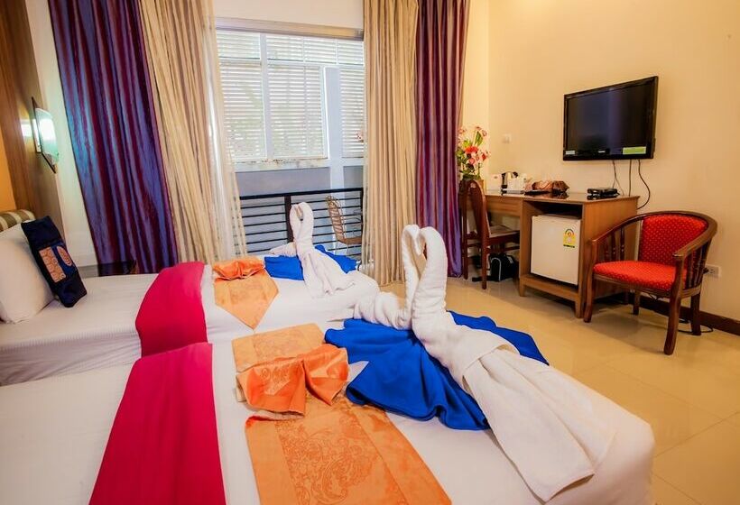 Kata Blue Sea Resort