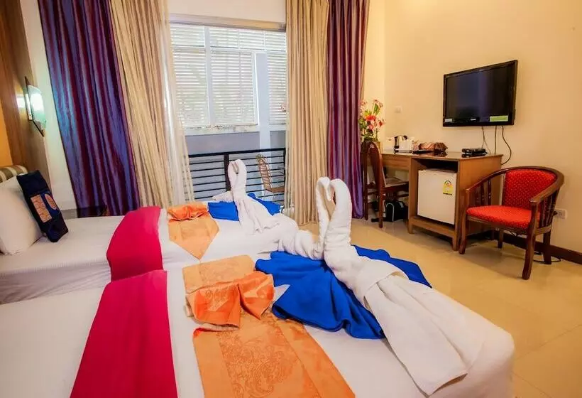 Kata Blue Sea Resort