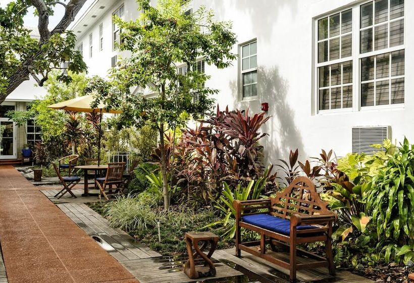 Tradewinds Apartment Hotel Miami Beach