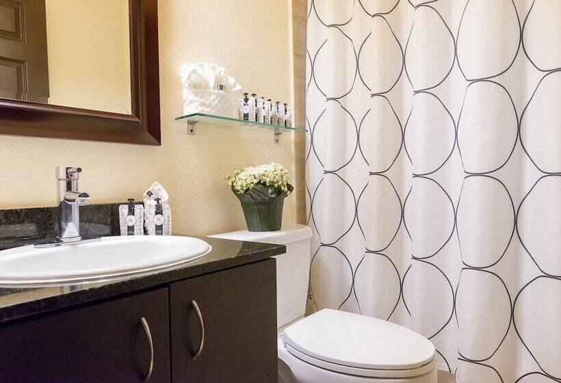 Tradewinds Apartment Hotel Miami Beach