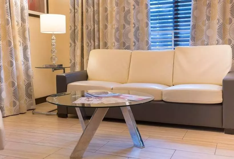 Tradewinds Apartment Hotel Miami Beach