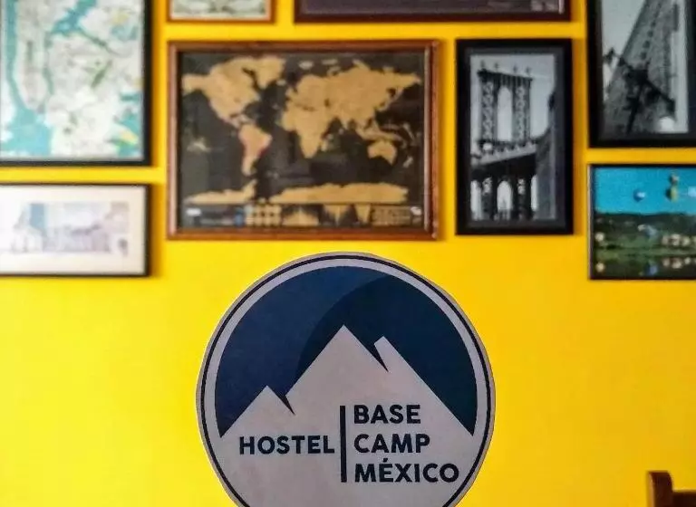 Retkeilymaja Base Camp México