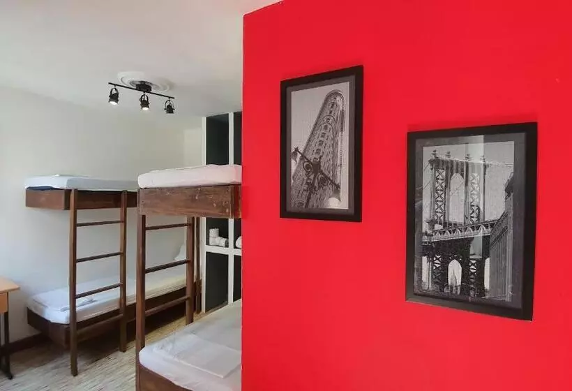 Retkeilymaja Base Camp México