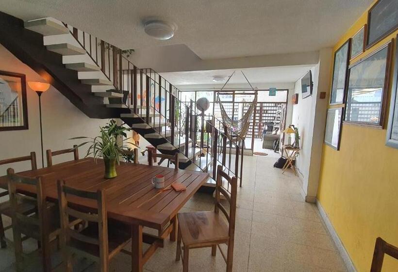 فندق صغير Base Camp México