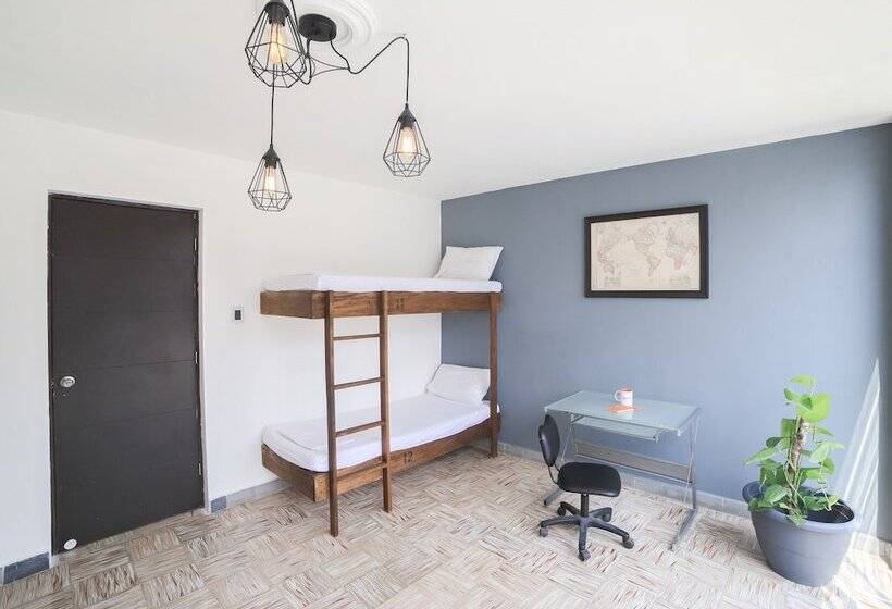 فندق صغير Base Camp México