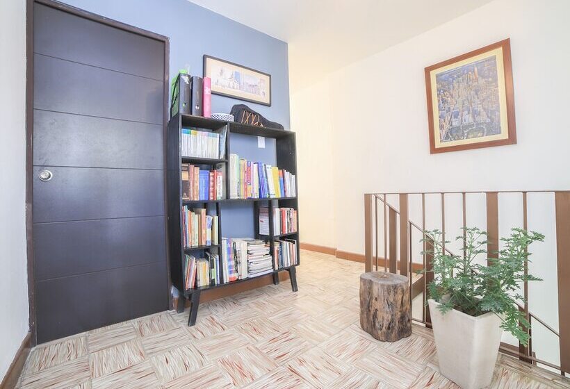 فندق صغير Base Camp México