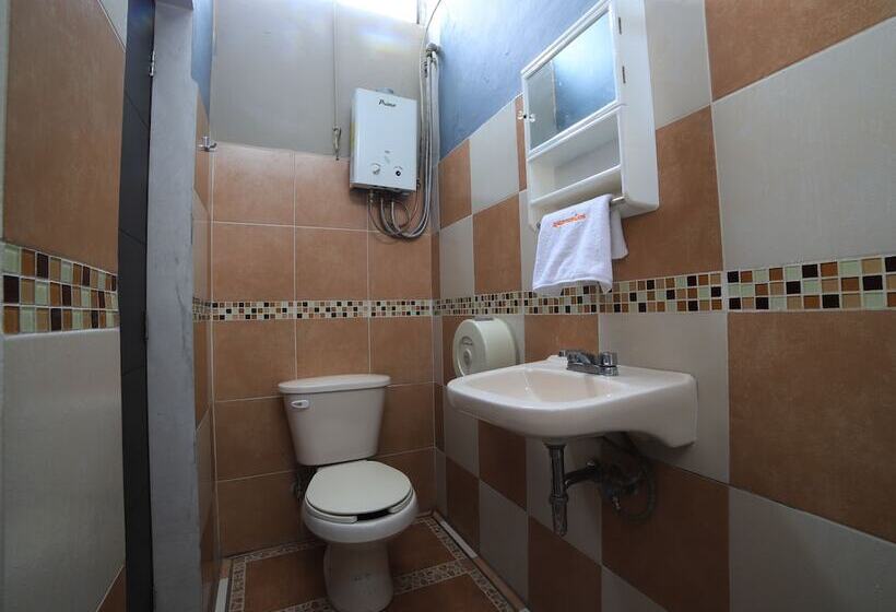 فندق صغير Base Camp México