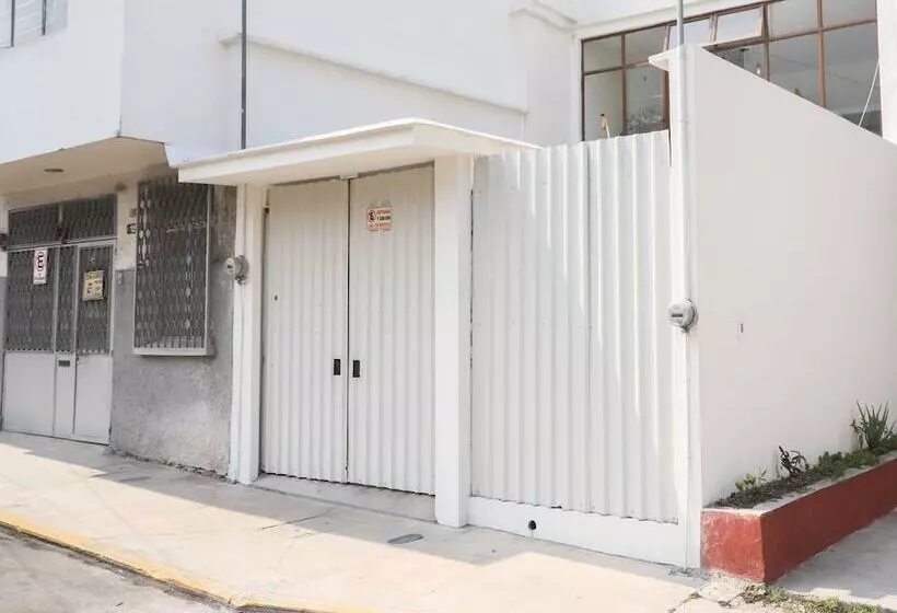 Retkeilymaja Base Camp México