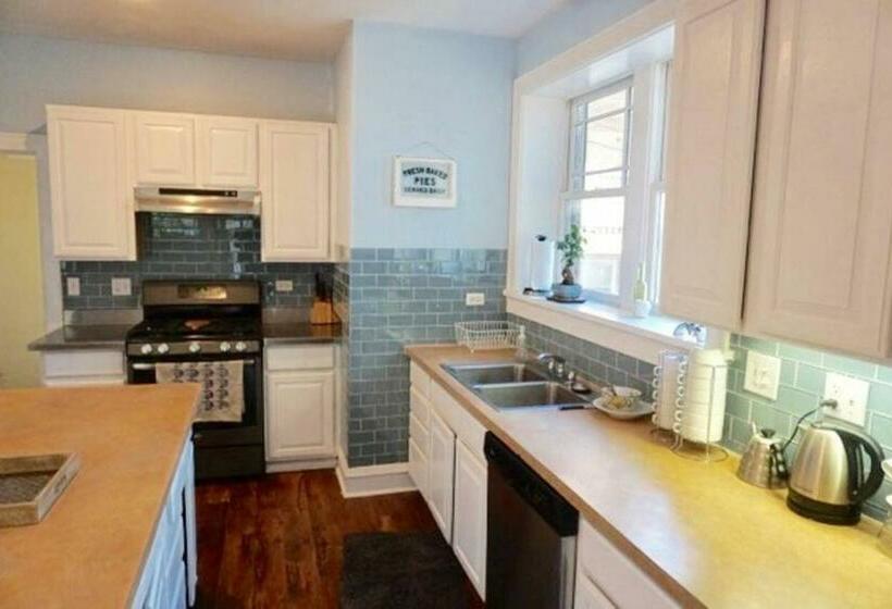 مبيت وإفطار The Greenleaf House