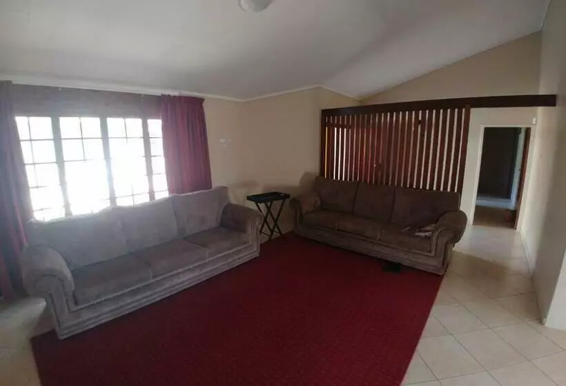 Majatalo 22 On Nicol