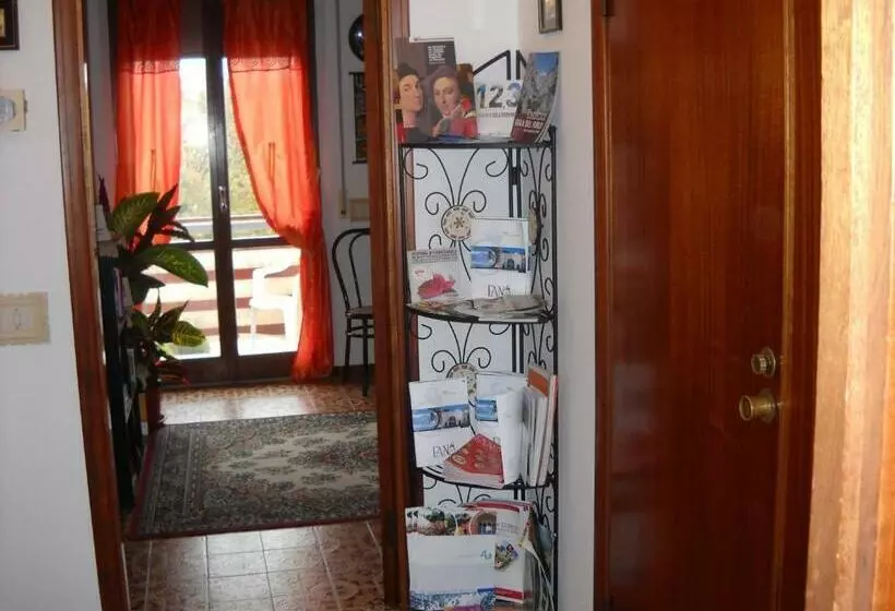 پانسیون Casa Aurora