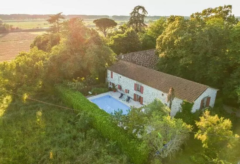 ペンション Domaine De Bertranet   Chambres D Hôtes