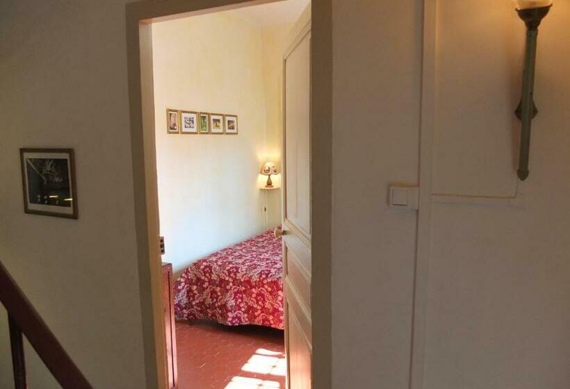 تختخواب و صبحانه Arles Bienvenue