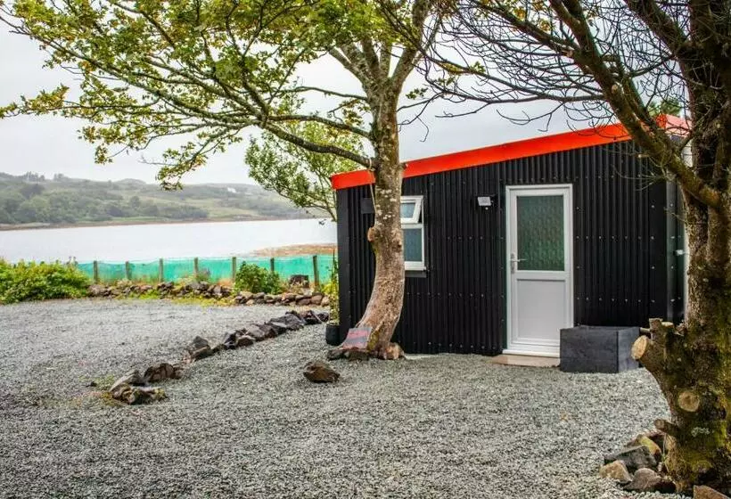 تختخواب و صبحانه Seal Cottage
