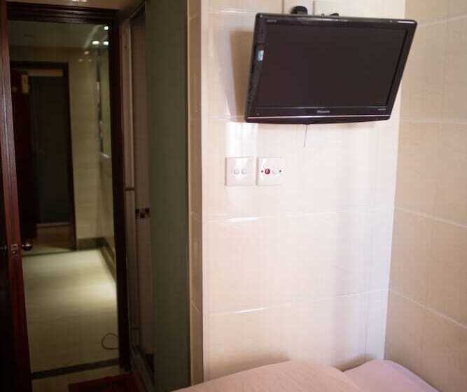 هاستل Om Guest House