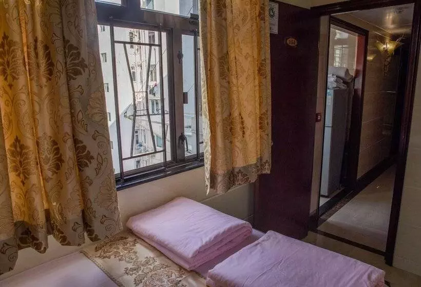 هاستل Om Guest House