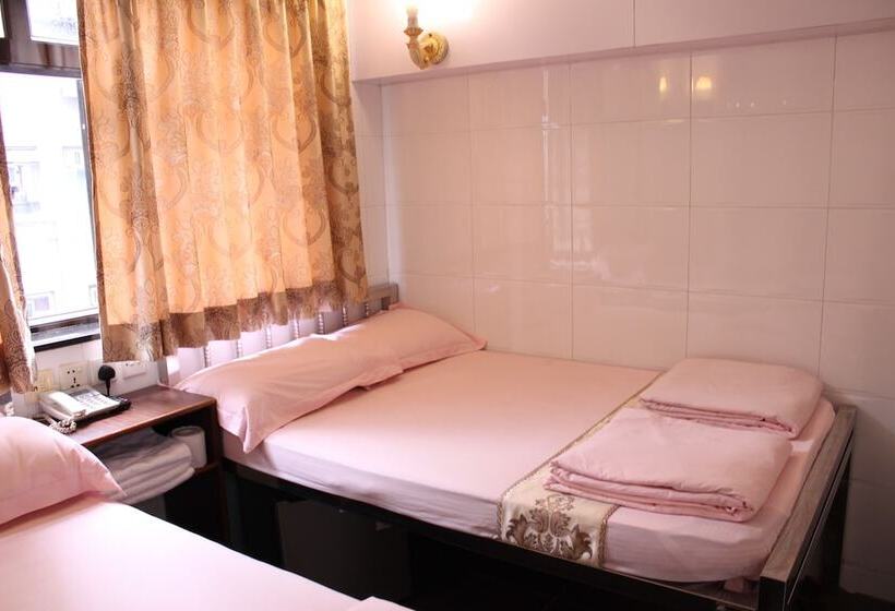 هاستل Om Guest House