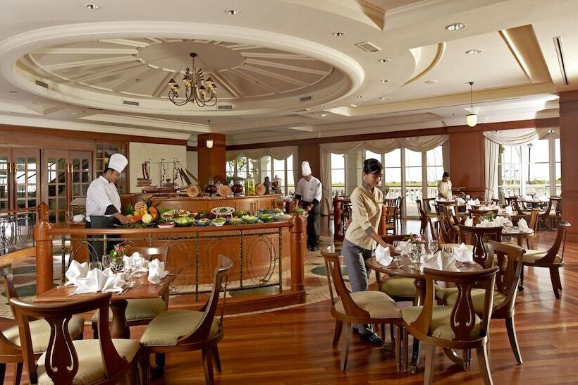 Hotel Avillion Admiral Cove