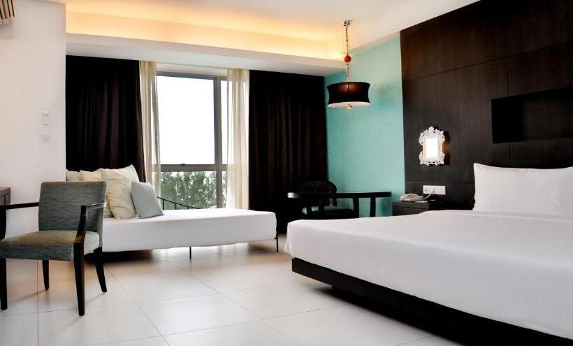 Hotel Avillion Admiral Cove