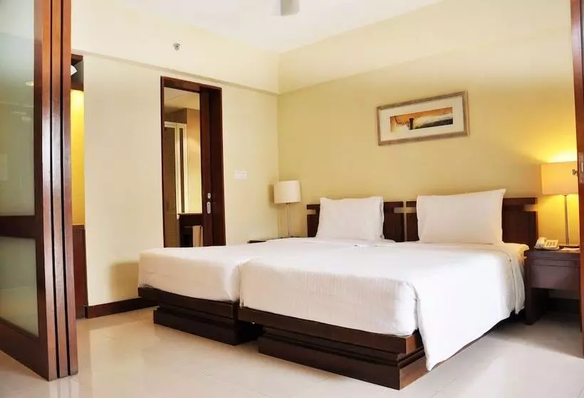 בית מלון כפרי Avillion Admiral Cove