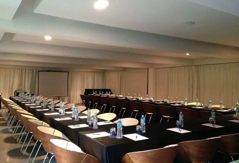 Hotel Blay Tong Beach Resort