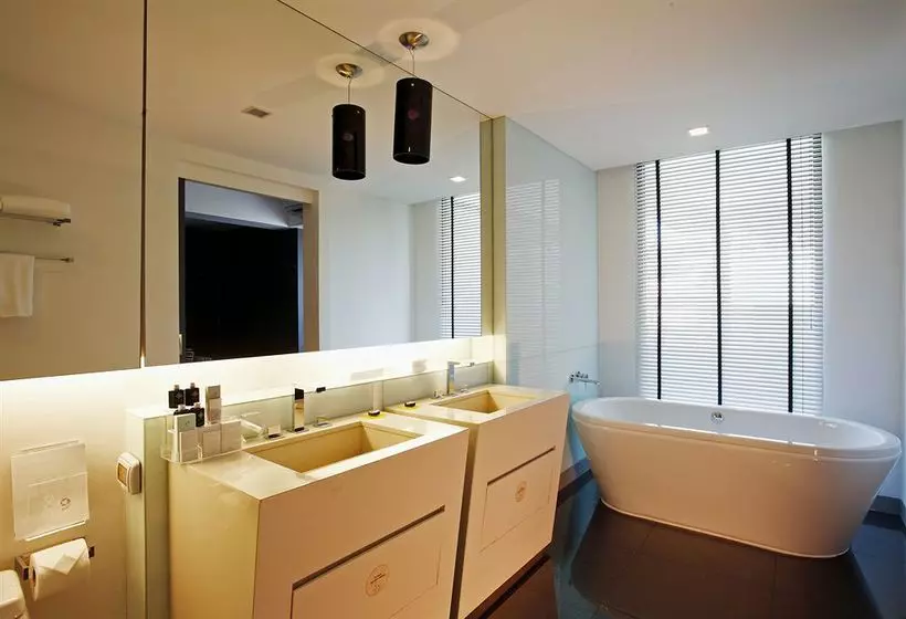 Hotel Blay Tong Beach Resort