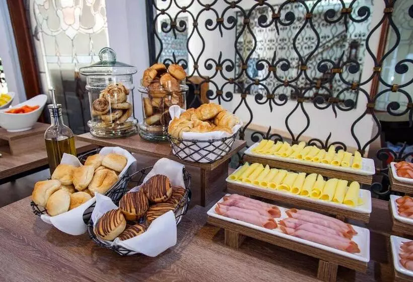 Solar Hotel Casa Laureles