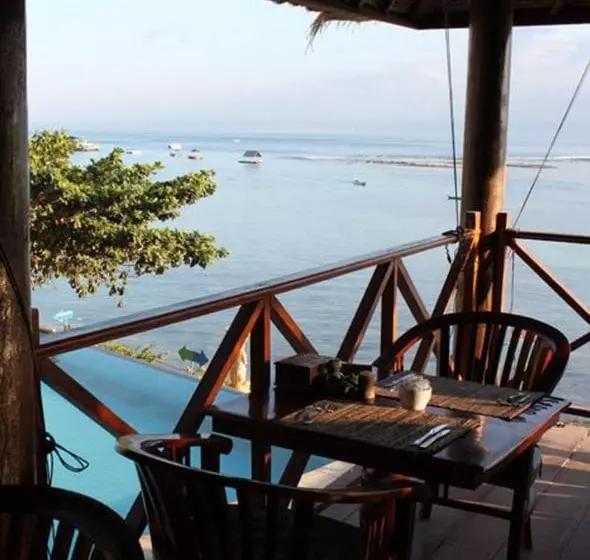 酒店 Coconuts Beach Resort