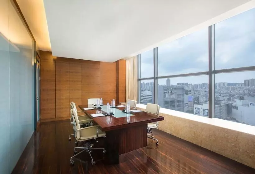 Hotel Crowne Plaza Shenzhen Longgang City Centre, An Ihg