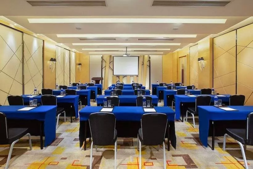 Hotel Crowne Plaza Shenzhen Longgang City Centre, An Ihg