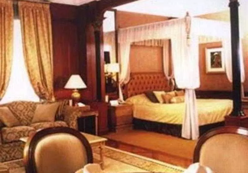 Отель Geulis Boutique