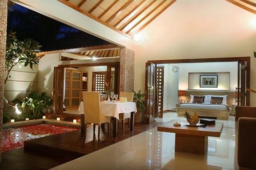 Grand Akhyati Villas