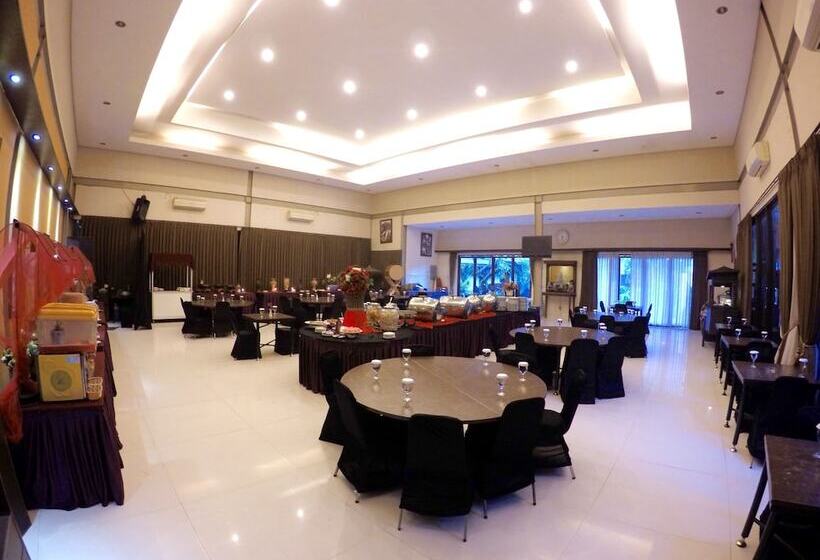 בית מלון כפרי Grand Guci