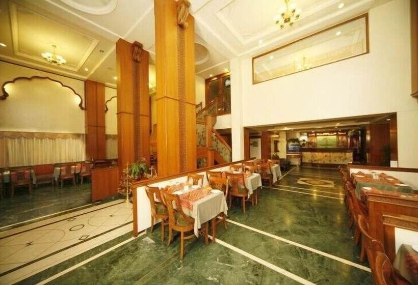 Hotel Shree Panchratna