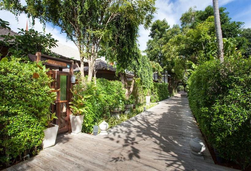 هتل Tango Luxe Beach Villa, Koh Samui