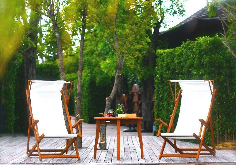 هتل Tango Luxe Beach Villa, Koh Samui