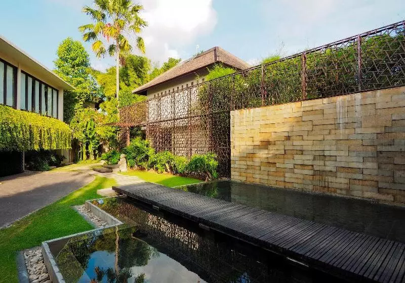 ホテル The Amala Boutique Retreat