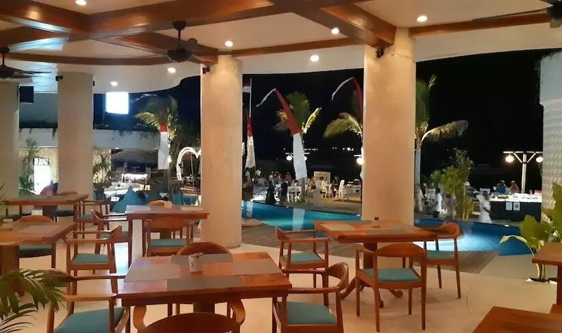 בית מלון כפרי The Beach House Resort