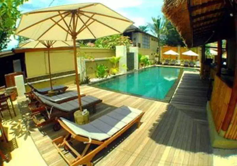 בית מלון כפרי The Beach House Resort