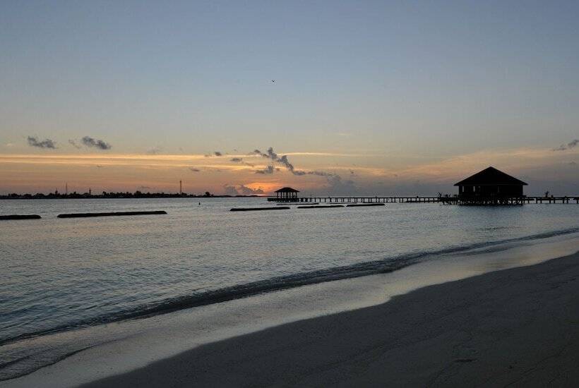 Komandoo Maldives Island Resort