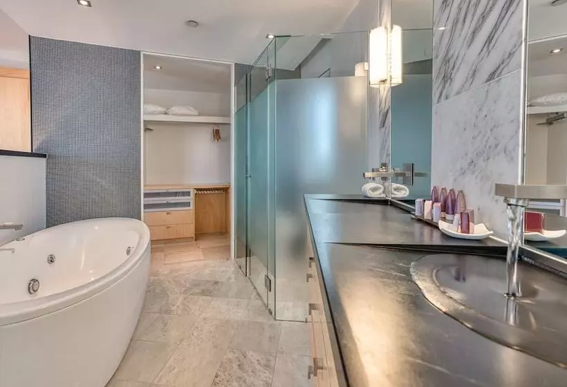 リゾートホテル Oceans Mooloolaba