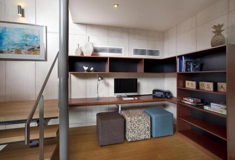 Peppers Noosa Resort And Villas