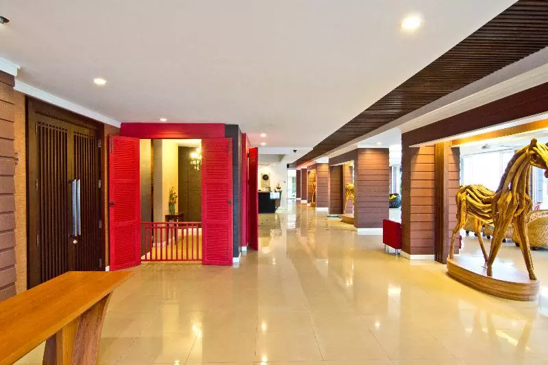 اقامتگاه Golden Sea Pattaya Sha Extra Plus