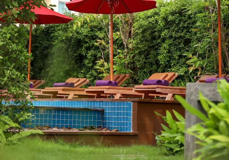 اقامتگاه Golden Sea Pattaya Sha Extra Plus