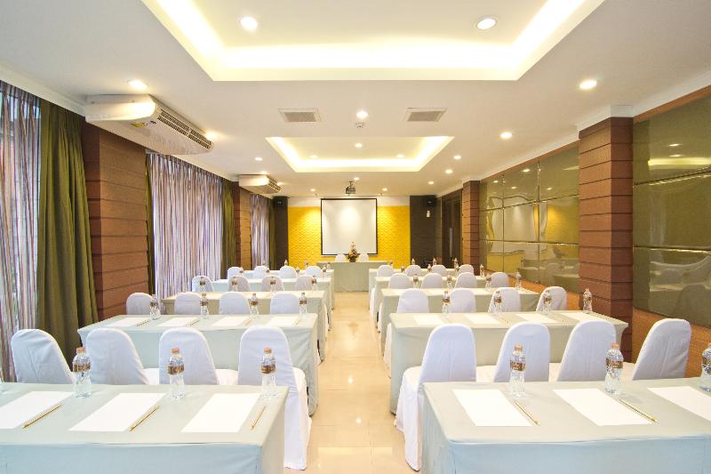 レジデンス Golden Sea Pattaya   Sha Extra Plus