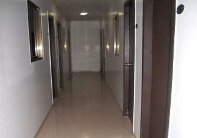 Резиденция Marol Residency