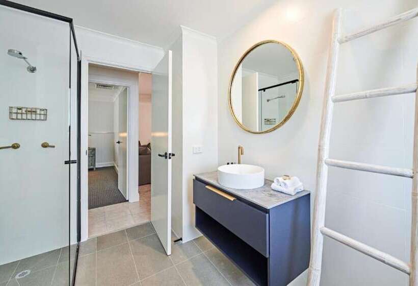 Resort The Lord Byron